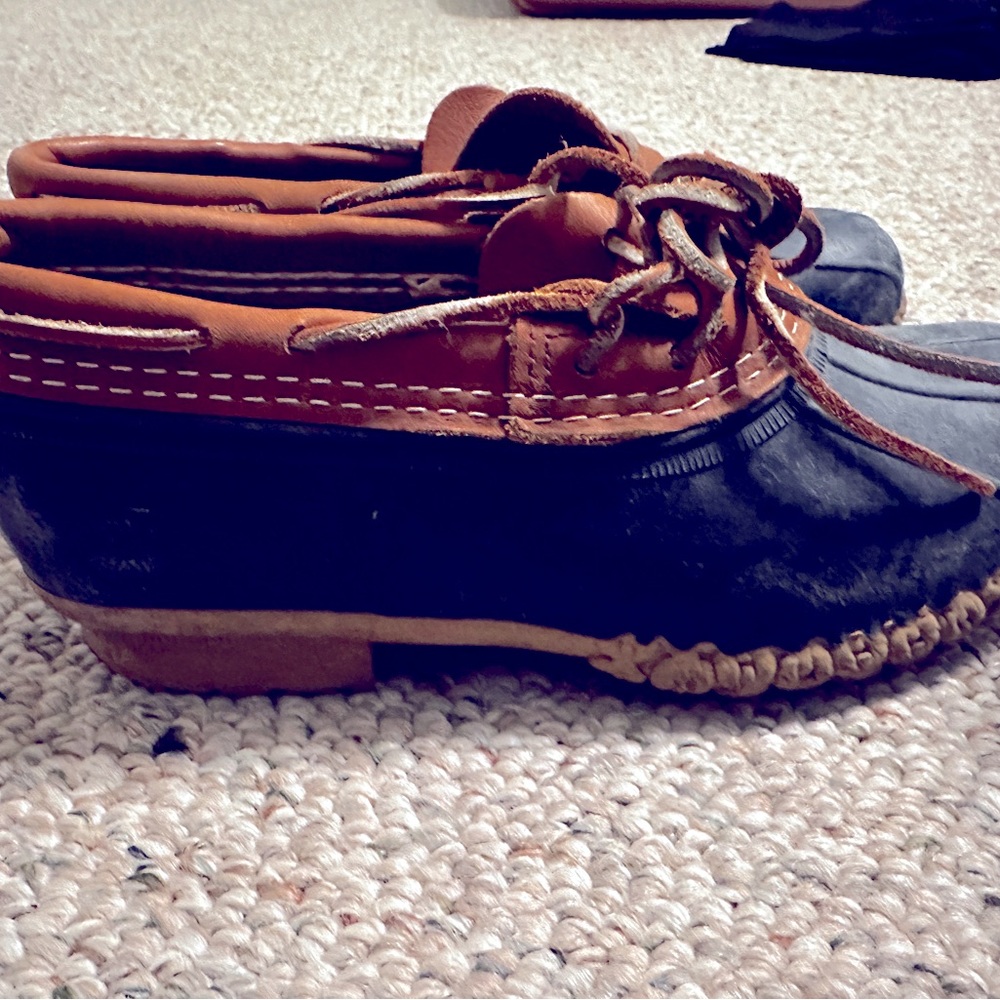 Low bean boots. Perfect for fall days!